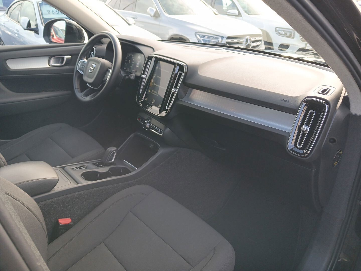 Volvo XC 40 - zdjęcie 10