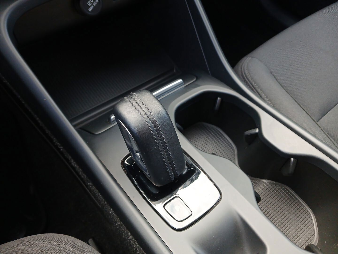 Volvo XC 40 - zdjęcie 13
