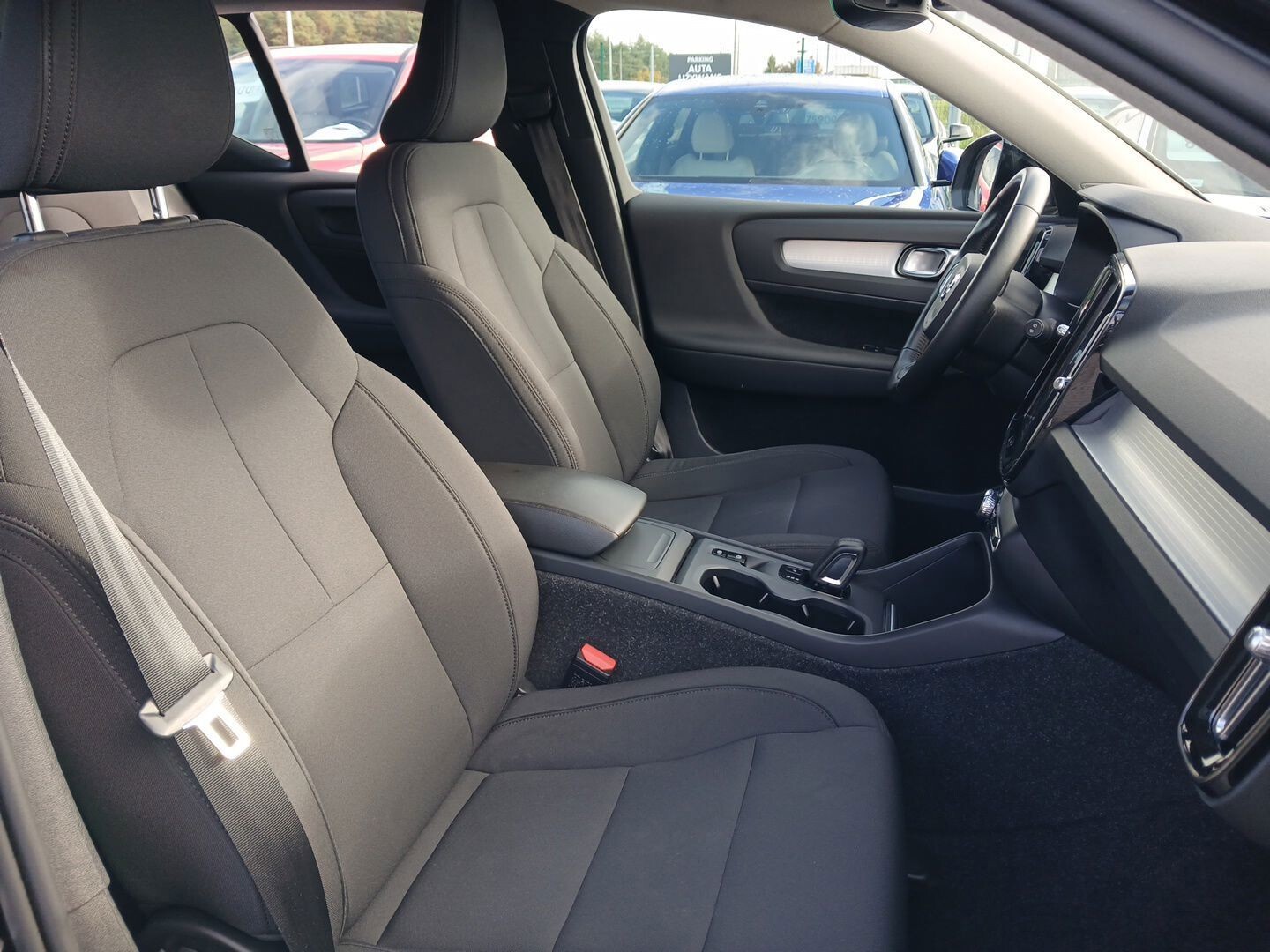 Volvo XC 40 - zdjęcie 29