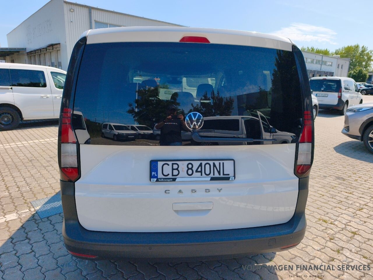 Volkswagen Caddy - zdjęcie 4