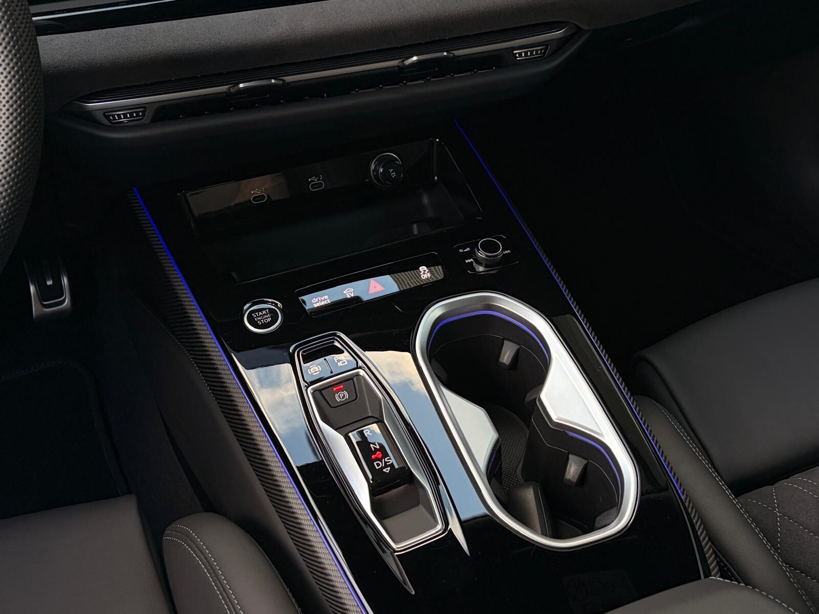 Audi A6 Limousine e-hybrid - zdjęcie 27