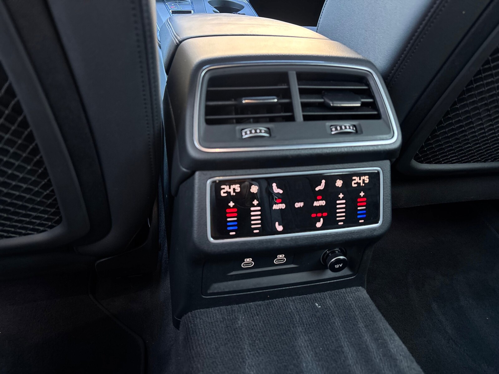 Audi A6 Avant - zdjęcie 29