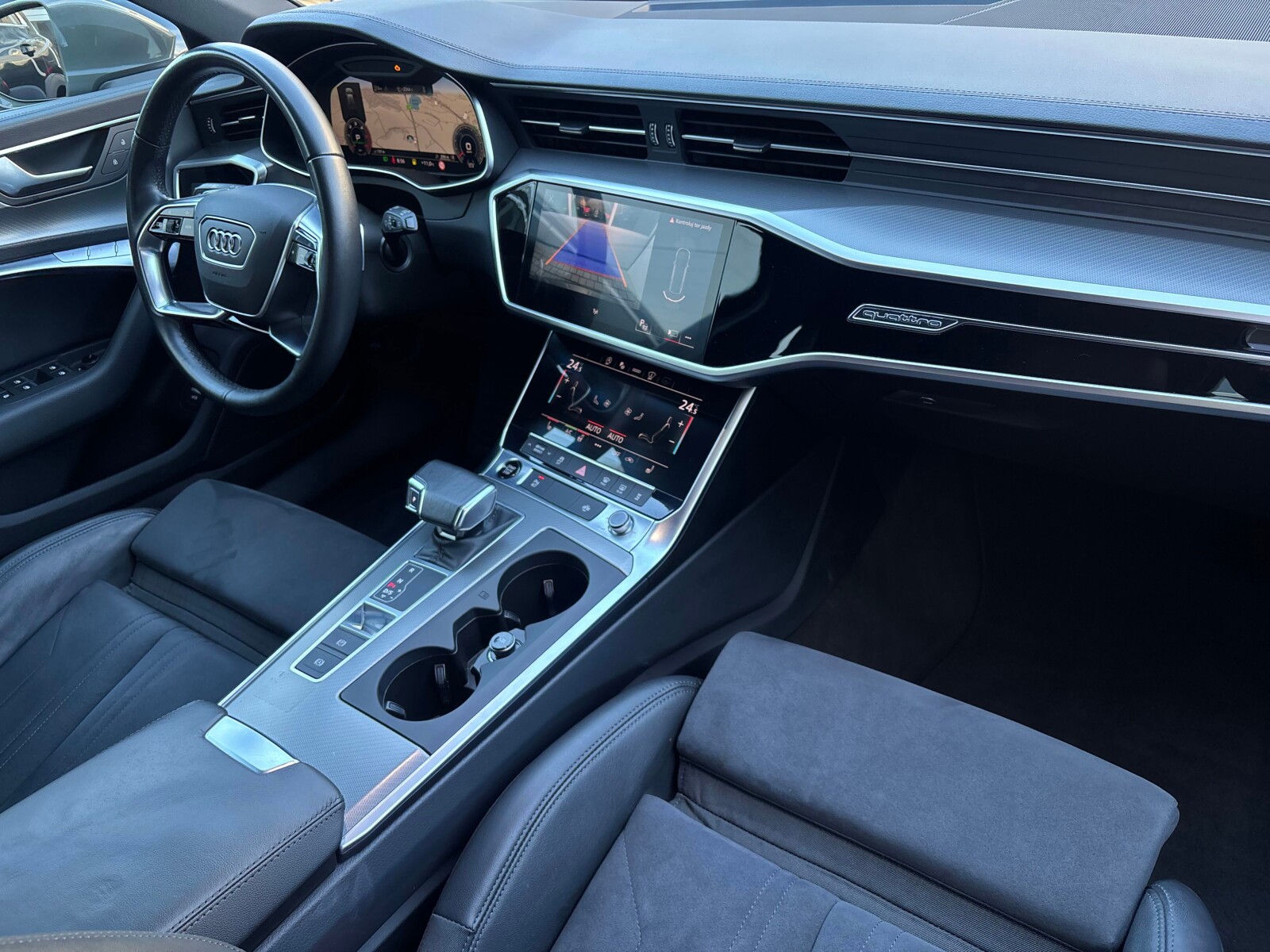 Audi A6 Avant - zdjęcie 32