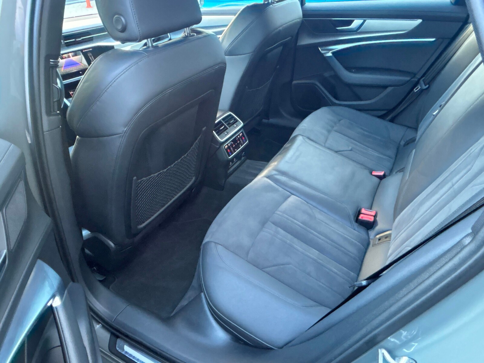 Audi A6 Avant - zdjęcie 28