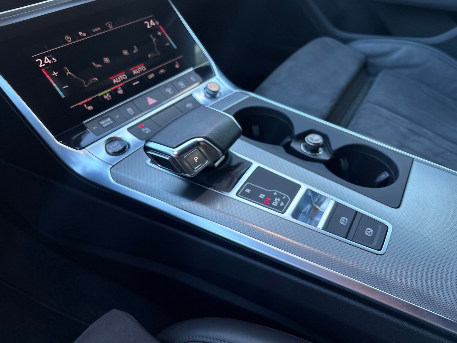Audi A6 Avant - zdjęcie 18