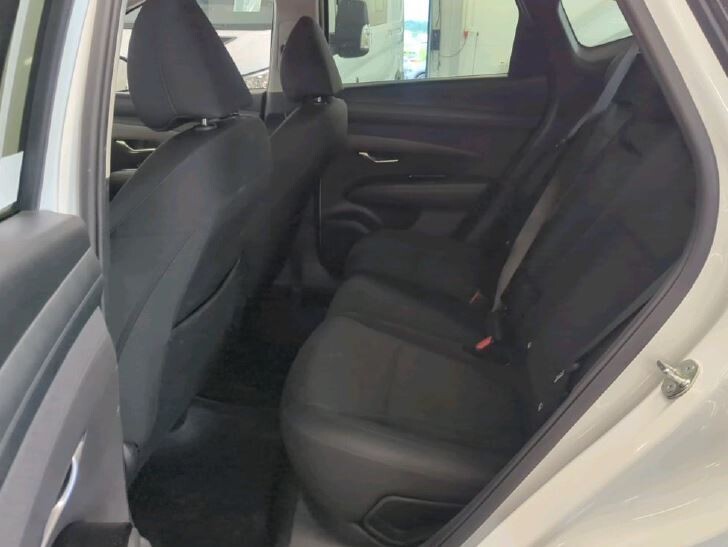 Hyundai Tucson - zdjęcie 7