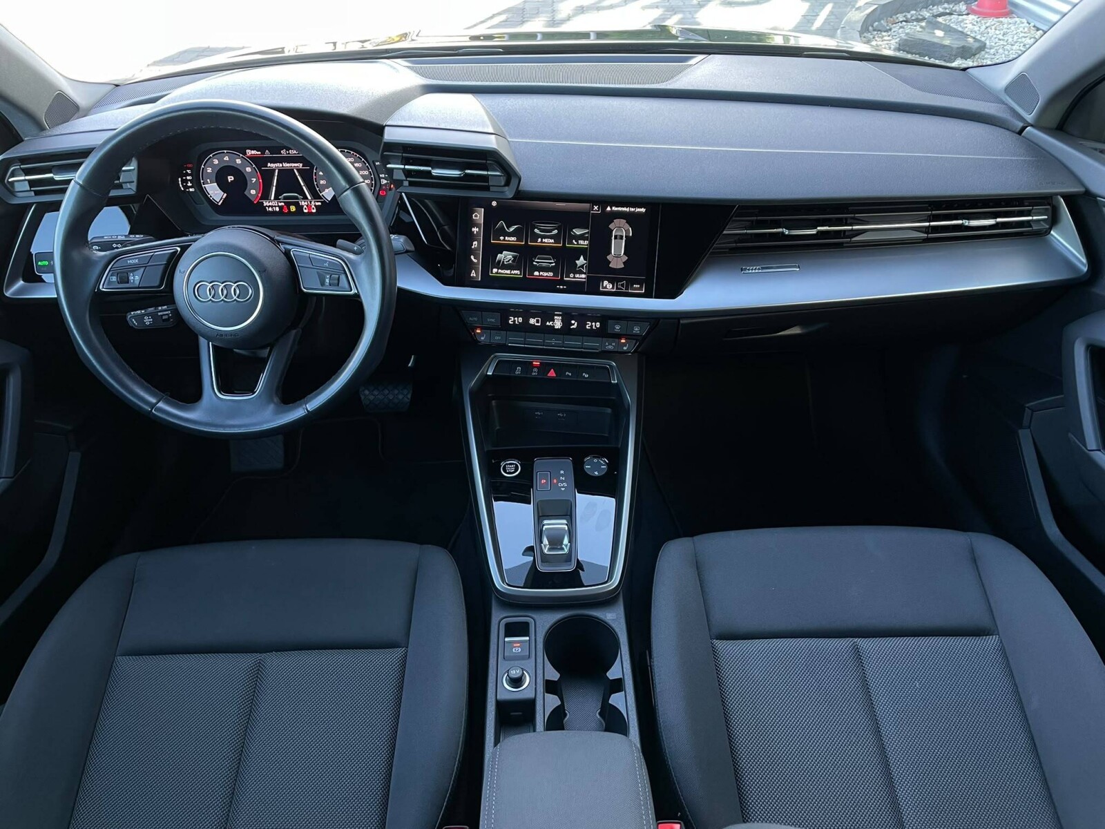 Audi A3 Sportback - zdjęcie 13