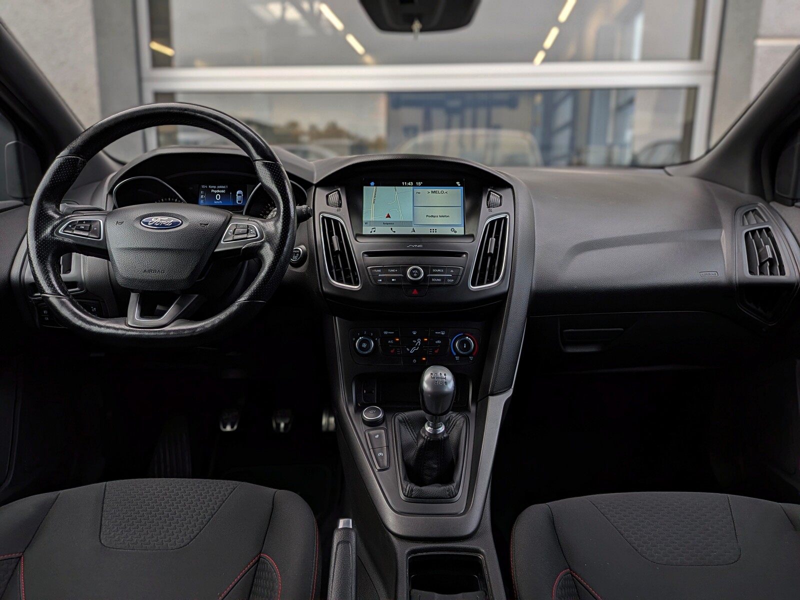 Ford Focus - zdjęcie 14