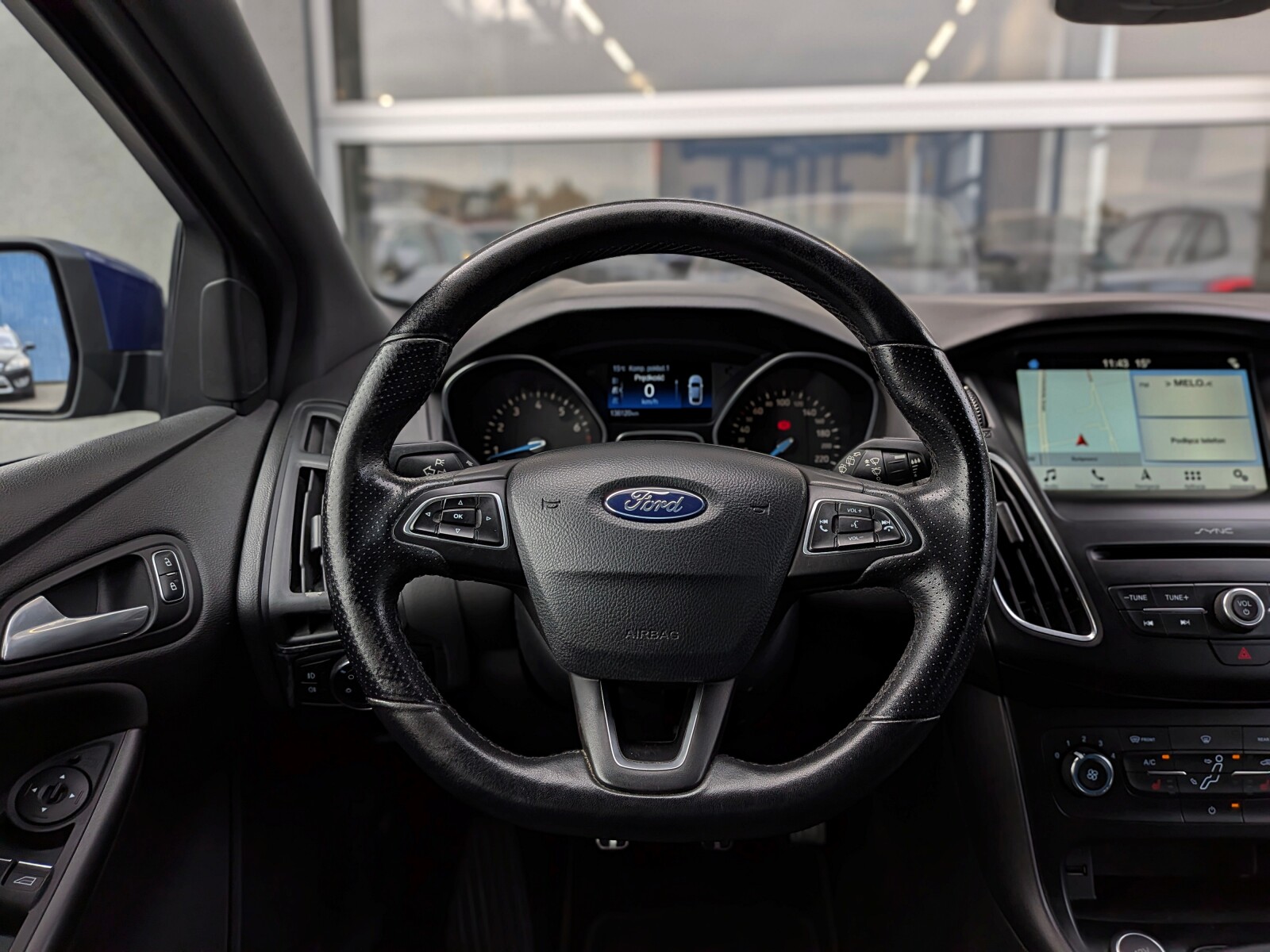 Ford Focus - zdjęcie 16