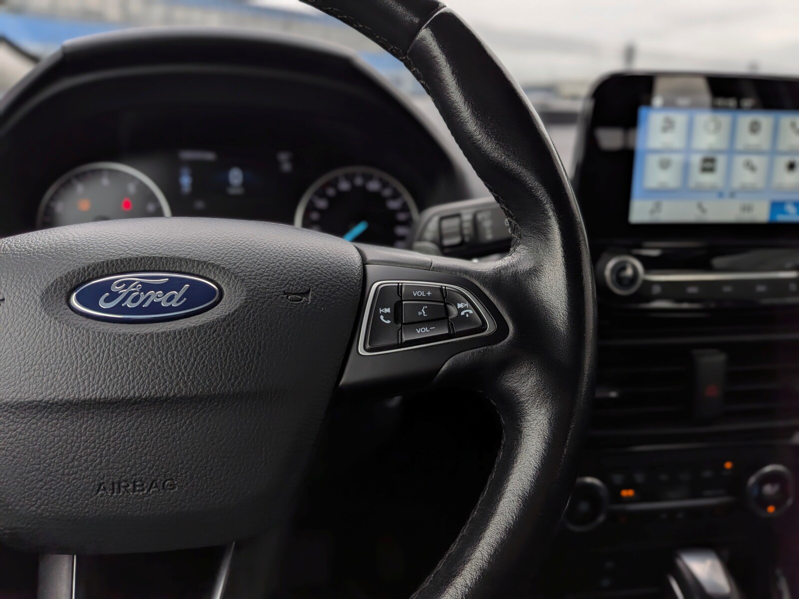 Ford EcoSport - zdjęcie 17
