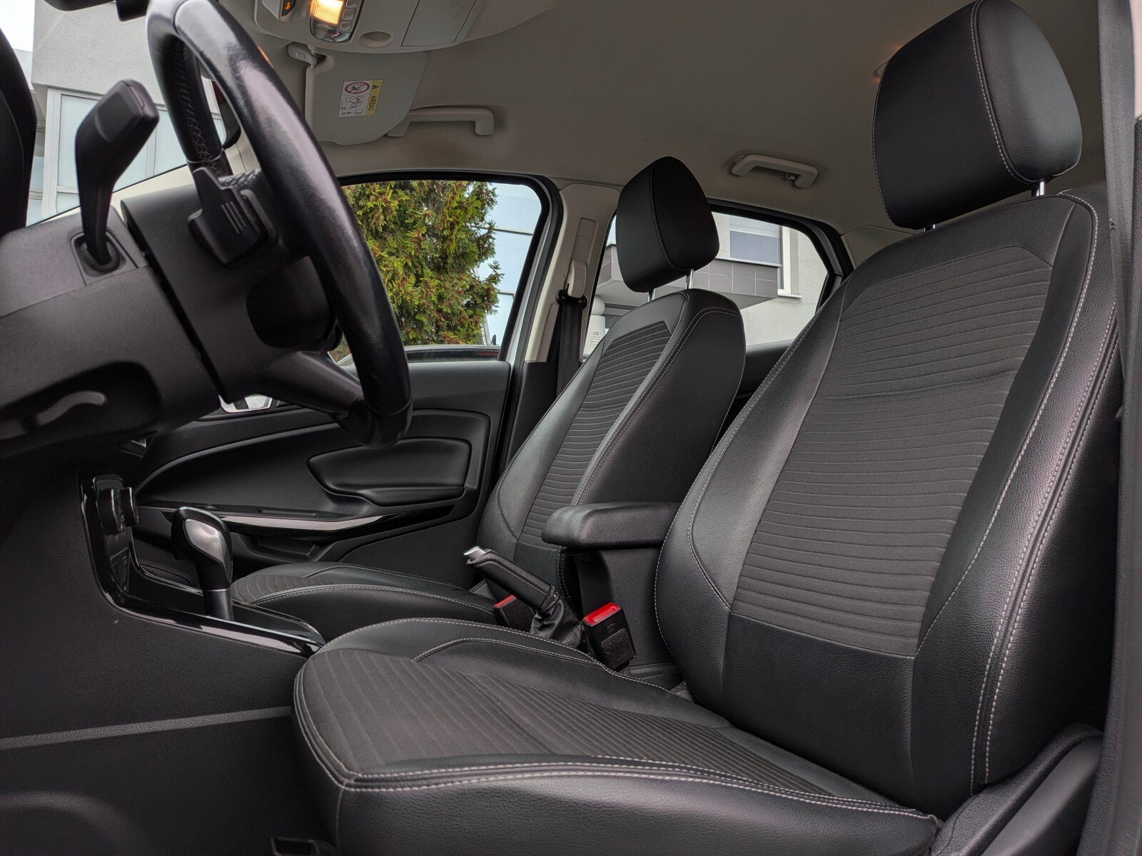 Ford EcoSport - zdjęcie 9