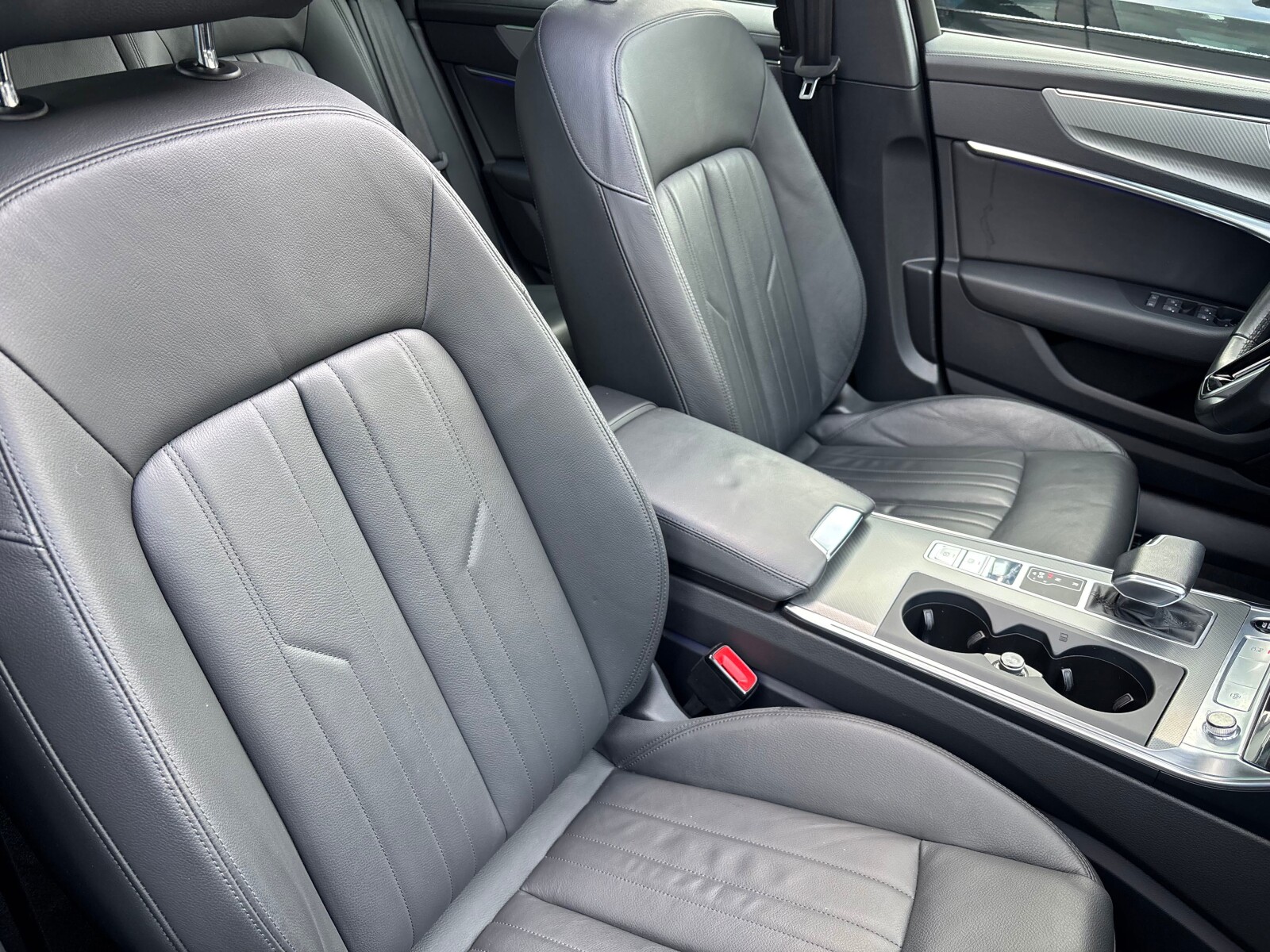 Audi A6 Avant - zdjęcie 34
