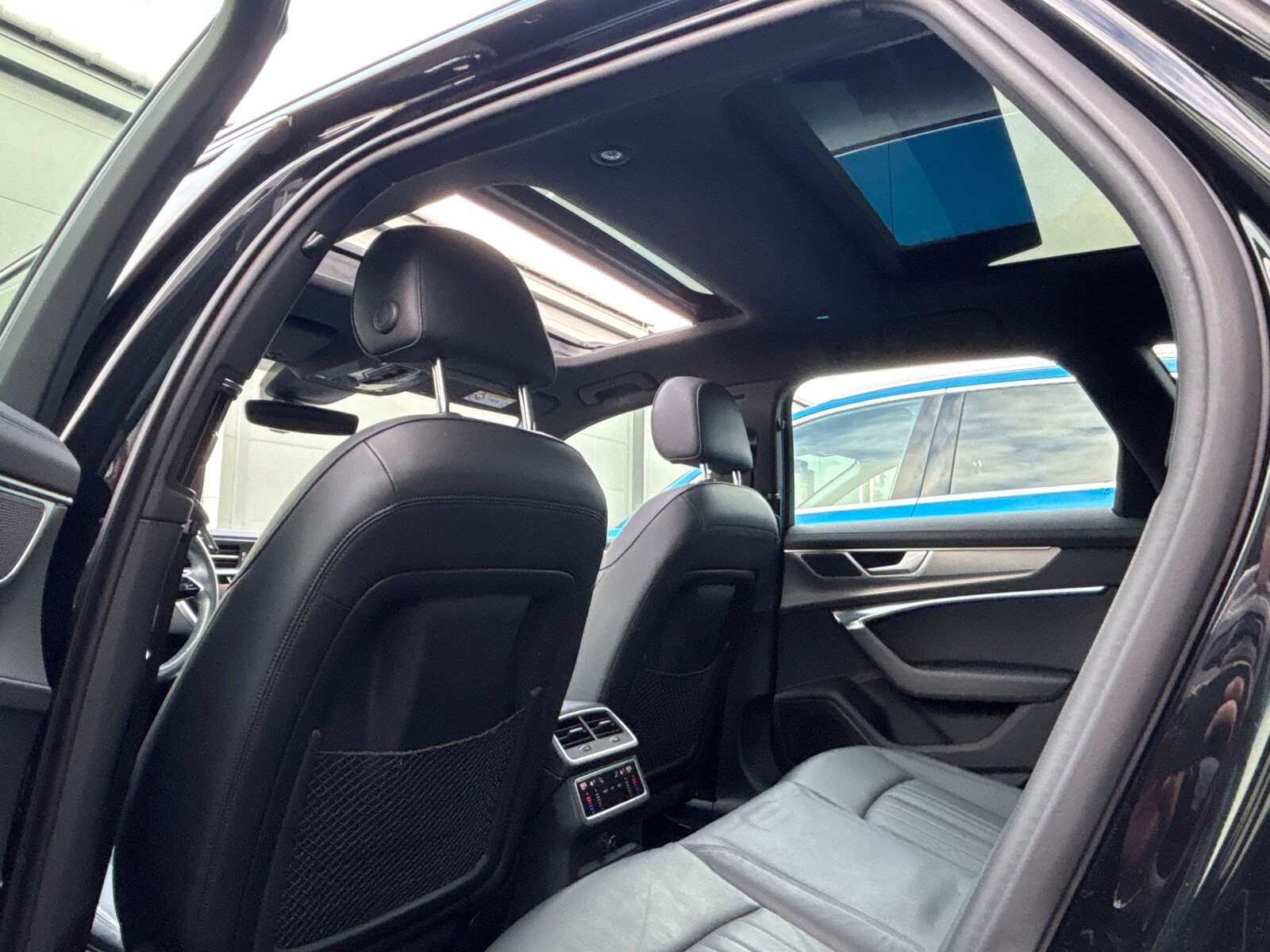 Audi A6 Avant - zdjęcie 31