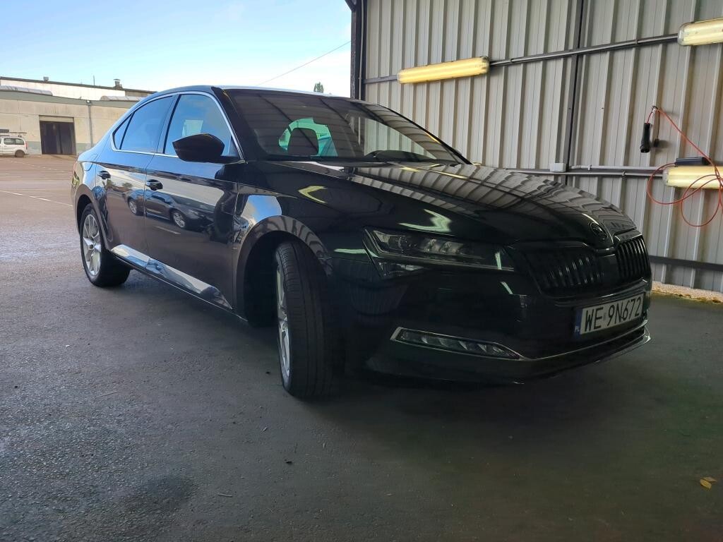 Škoda Superb - zdjęcie 4