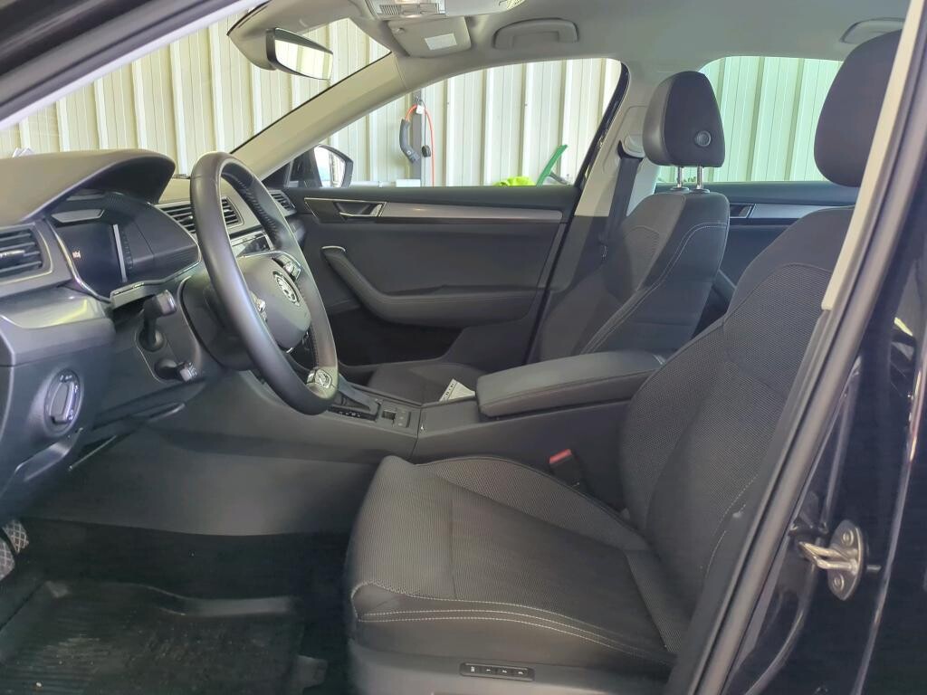 Škoda Superb - zdjęcie 6