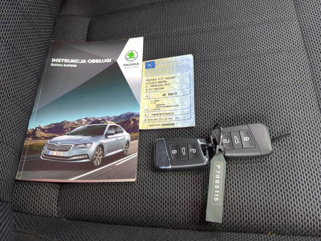 Škoda Superb - zdjęcie 15