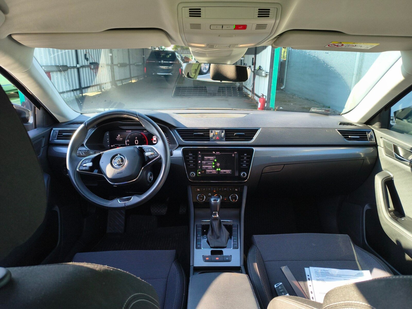 Škoda Superb - zdjęcie 10