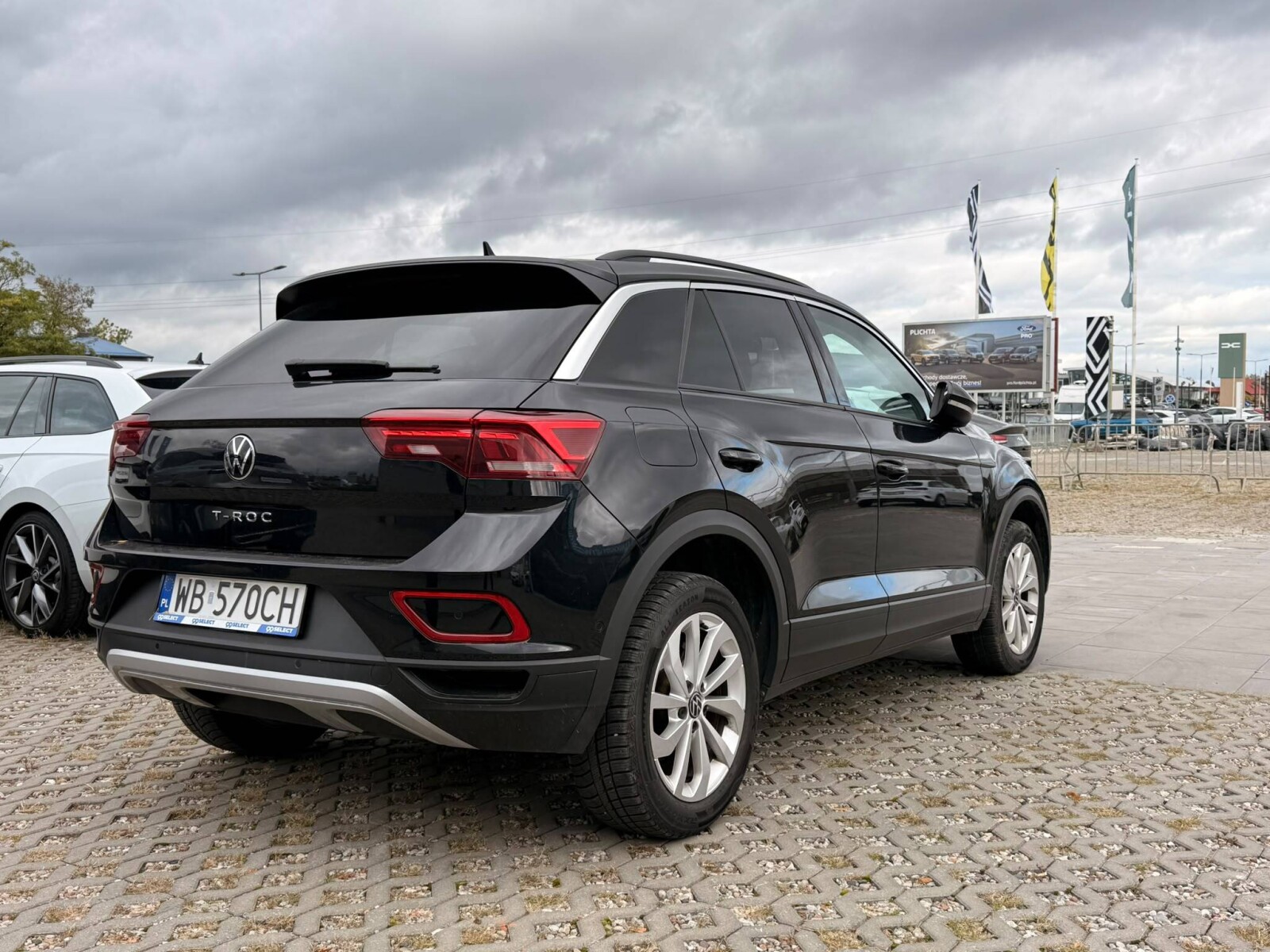 Volkswagen T-Roc - zdjęcie 2