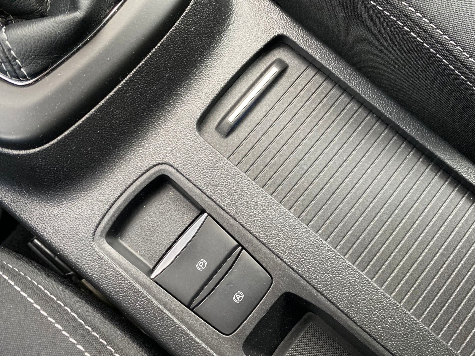 Ford Focus - zdjęcie 28