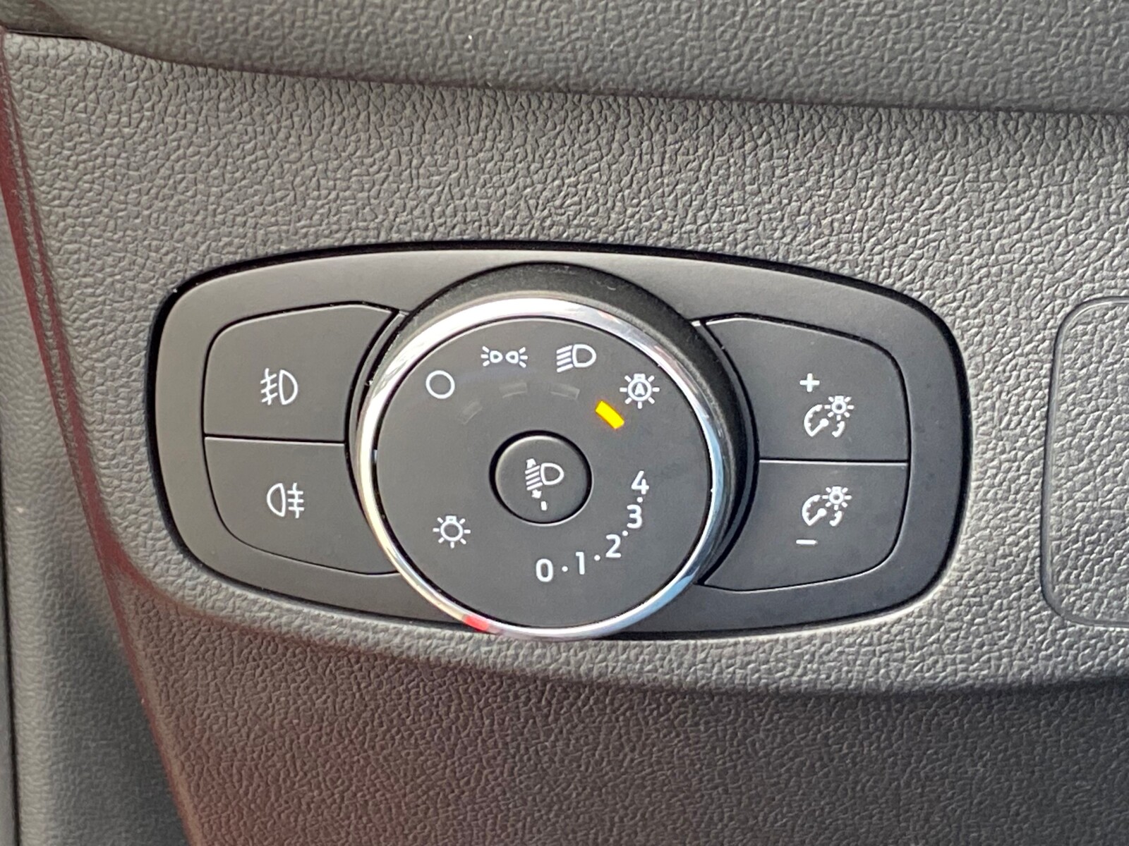 Ford Focus - zdjęcie 18