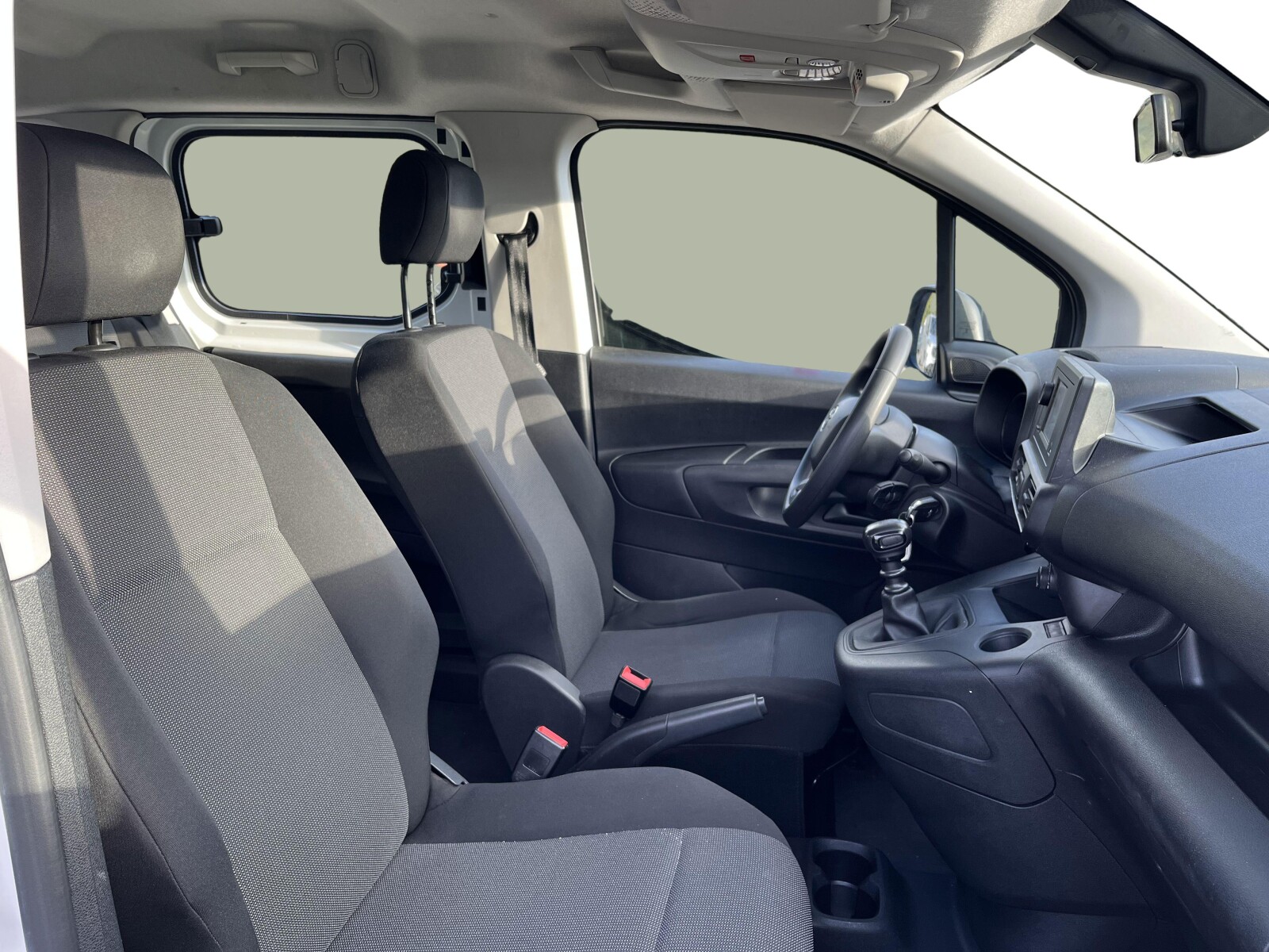 Toyota Proace City - zdjęcie 15