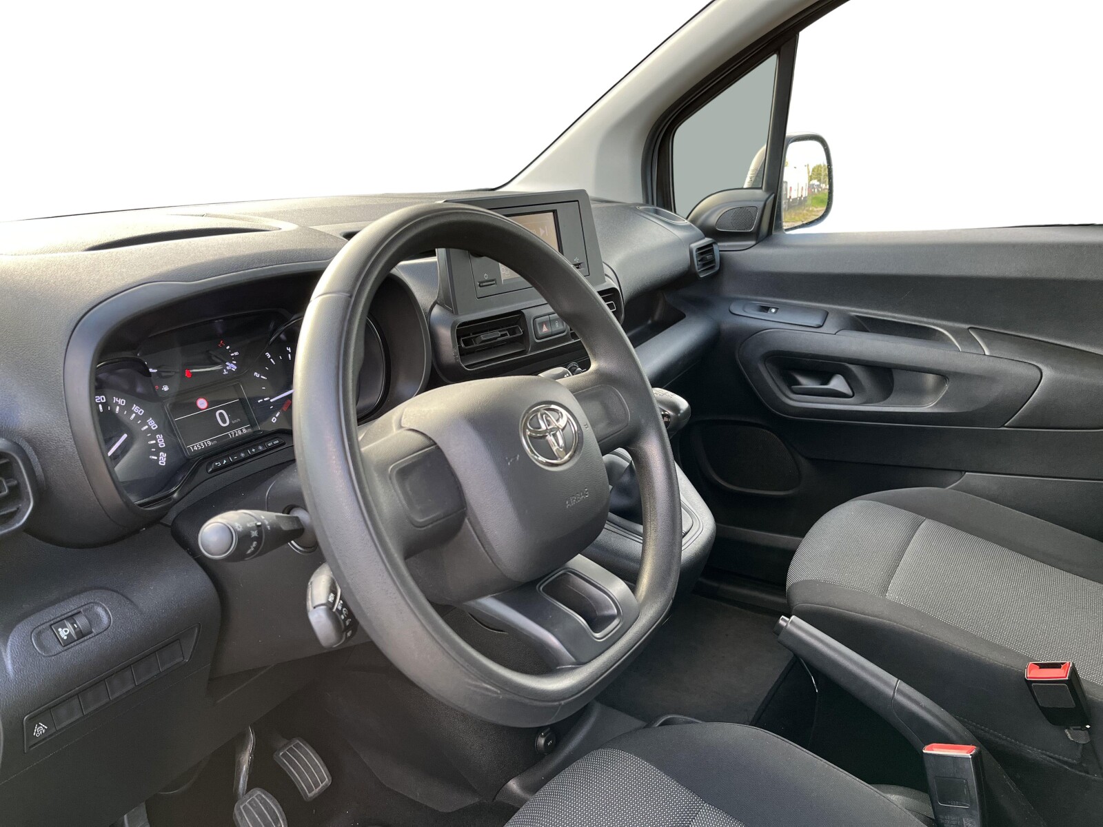 Toyota Proace City - zdjęcie 9