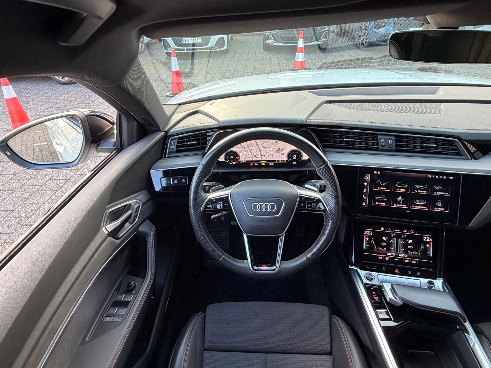 Audi e-tron Sportback - zdjęcie 22