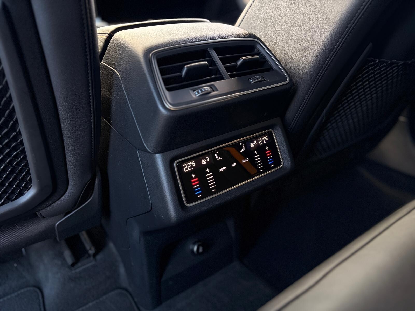 Audi e-tron Sportback - zdjęcie 15
