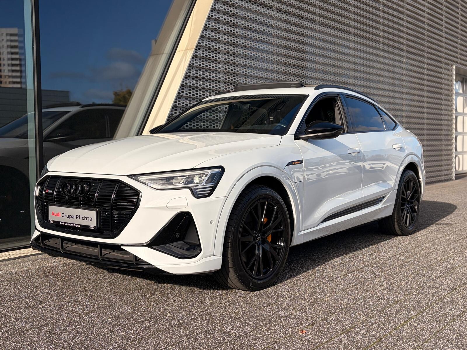 Audi e-tron Sportback - zdjęcie 8