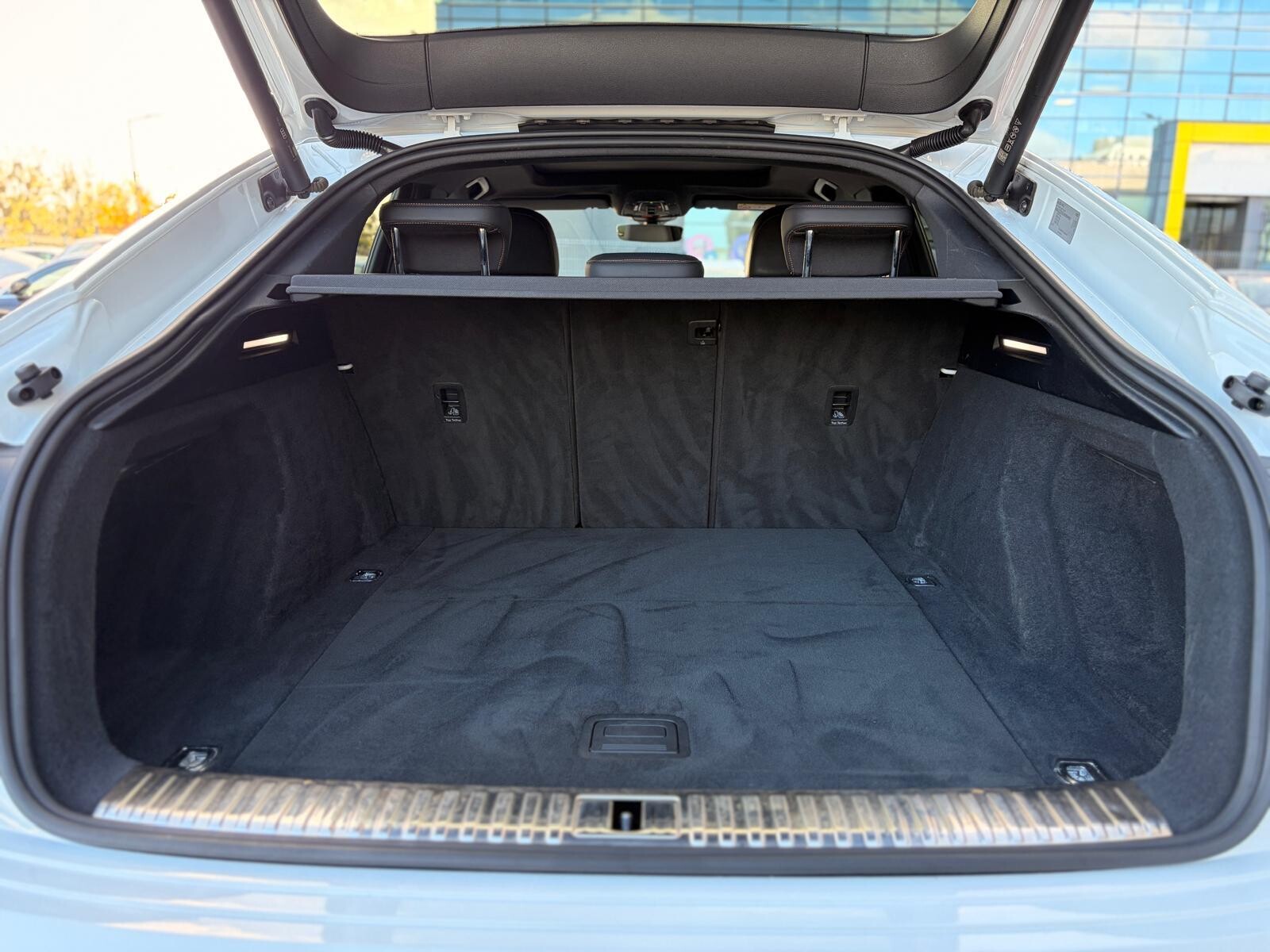 Audi e-tron Sportback - zdjęcie 16