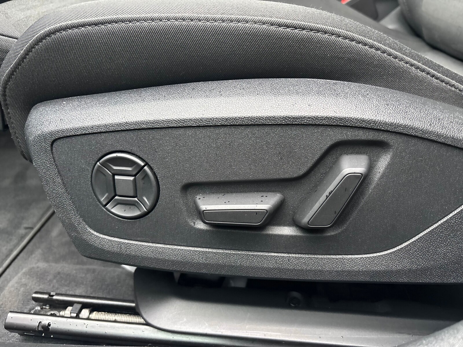 Audi A6 Avant - zdjęcie 36