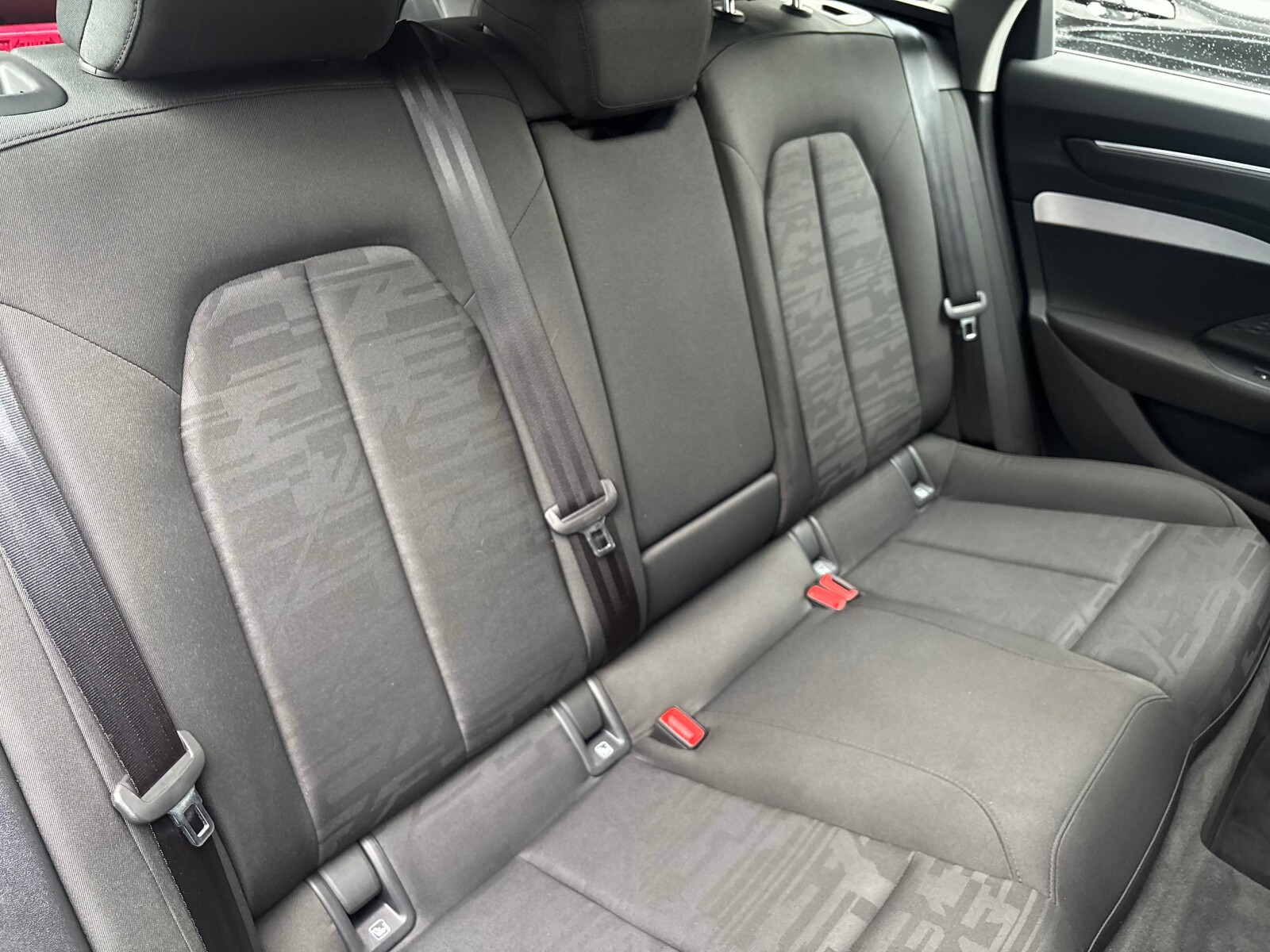 Audi A6 Avant - zdjęcie 33
