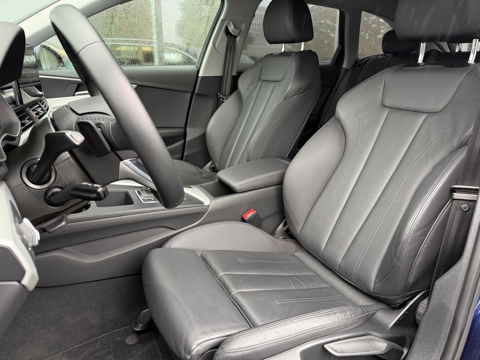 Audi A4 Avant - zdjęcie 15