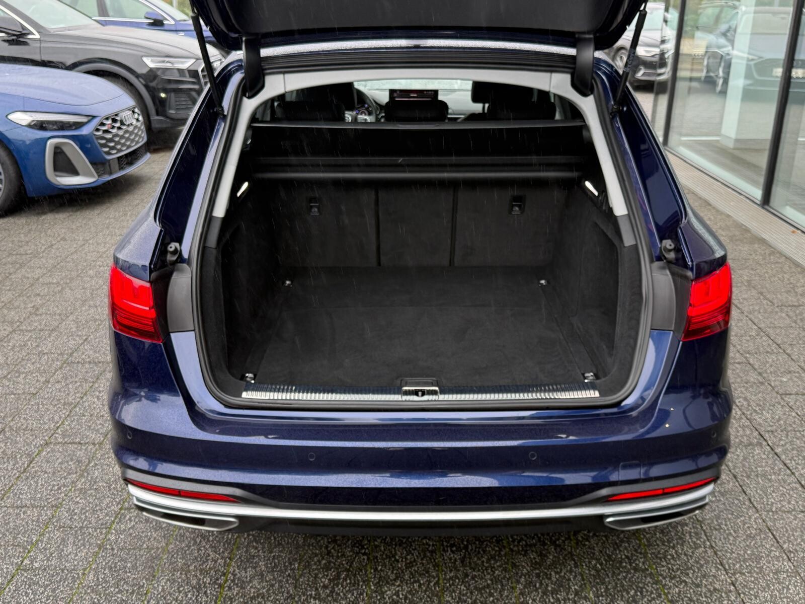 Audi A4 Avant - zdjęcie 13