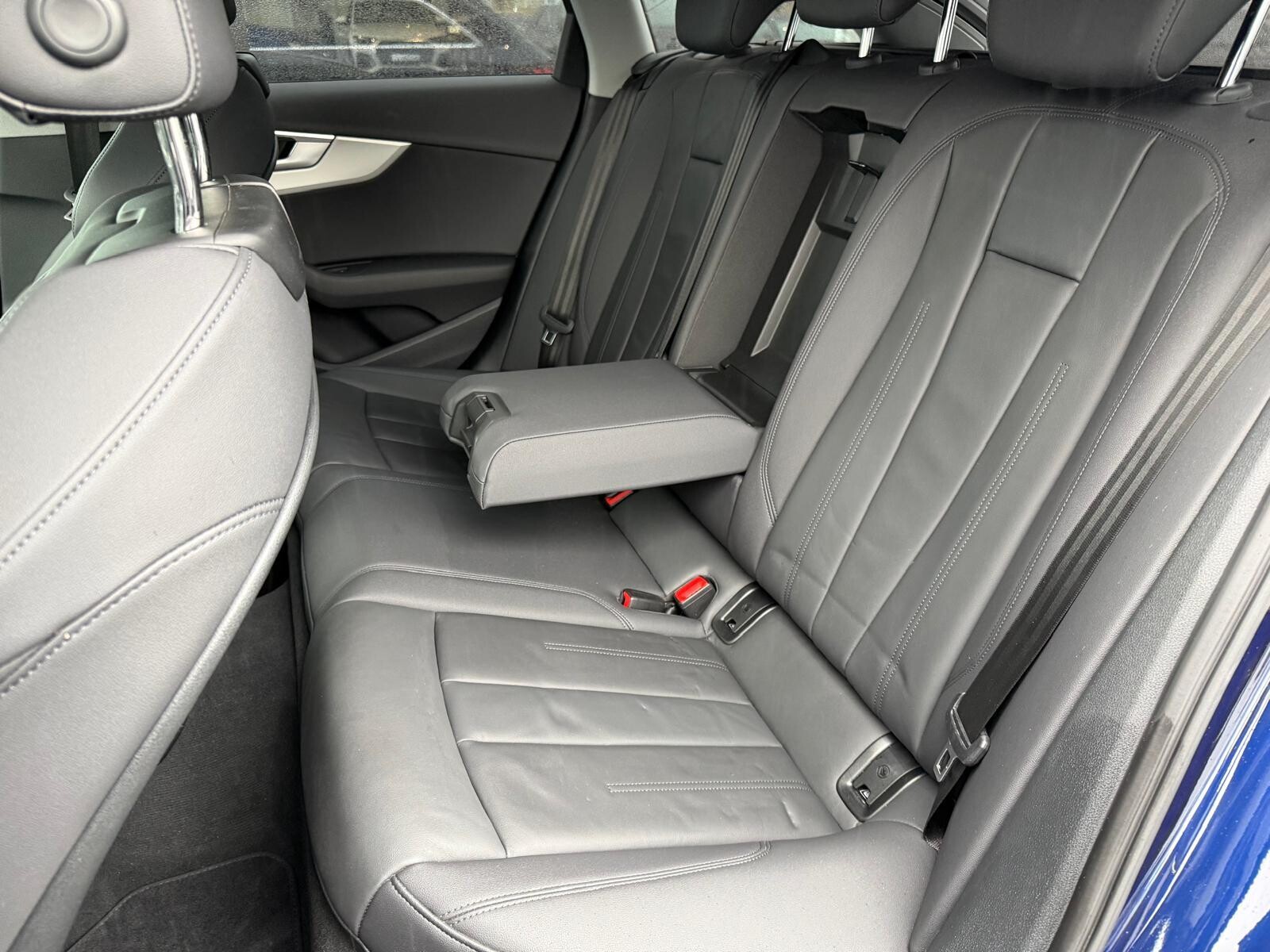 Audi A4 Avant - zdjęcie 18
