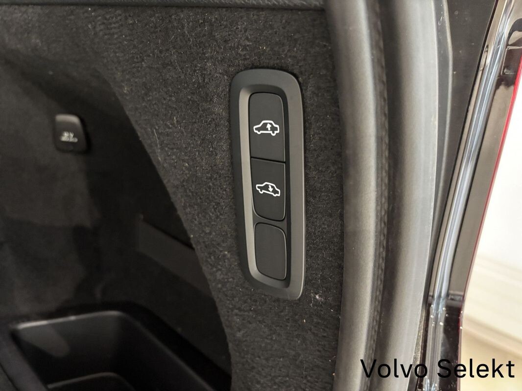Volvo XC 90 - zdjęcie 25