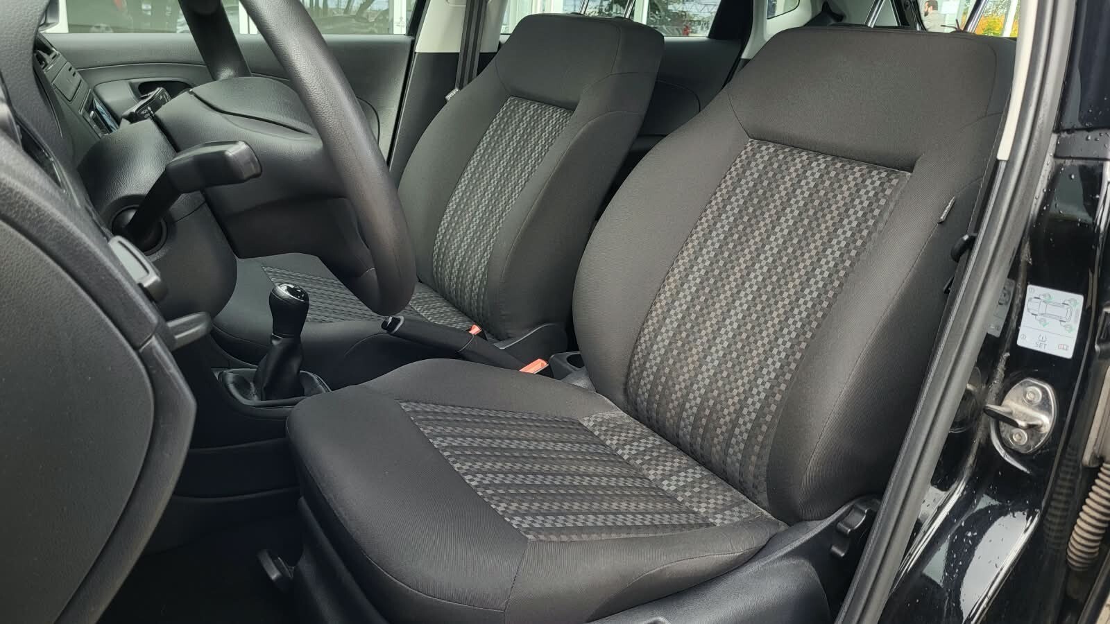 Volkswagen Polo - zdjęcie 10