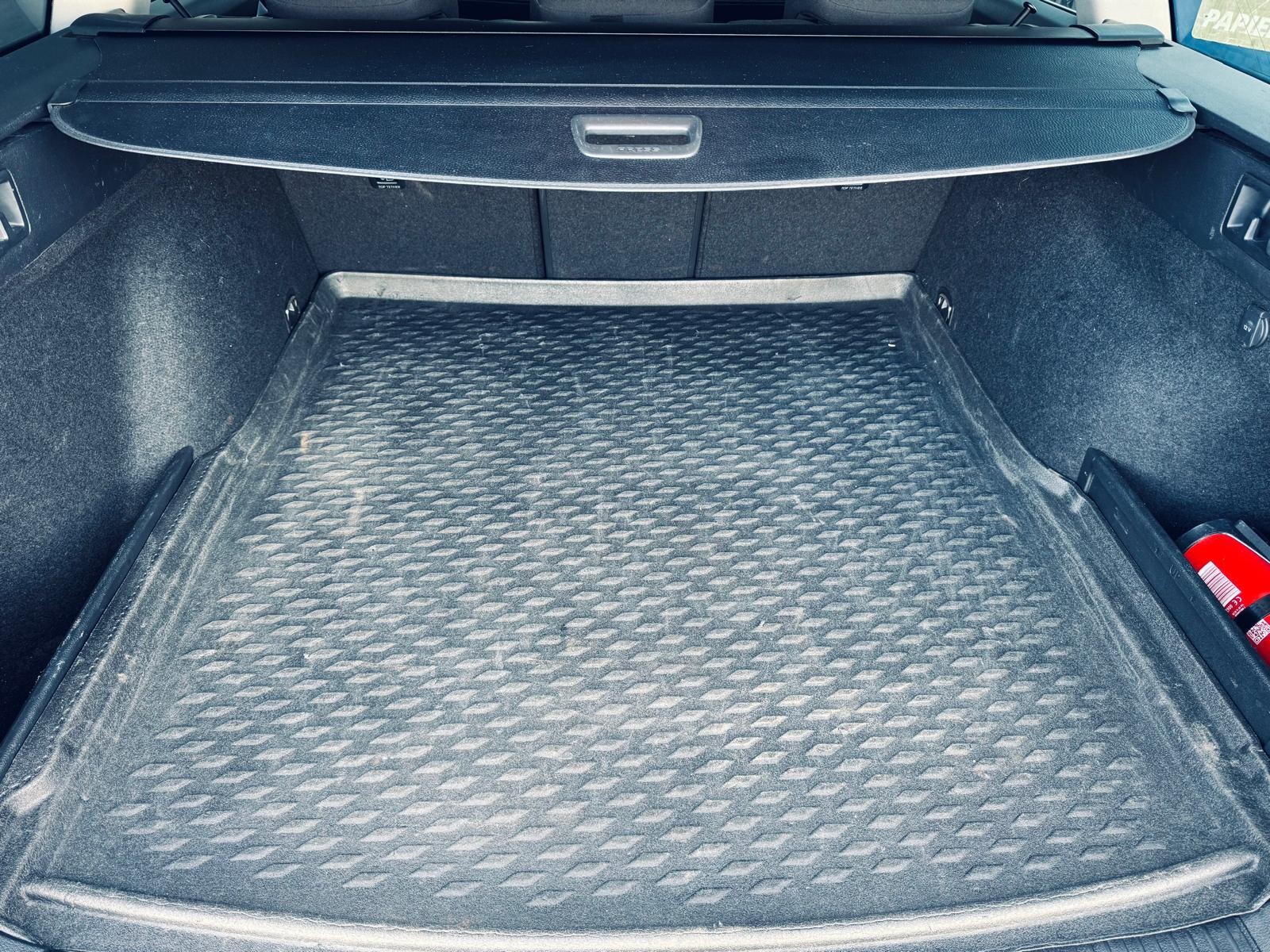 Volkswagen Passat - zdjęcie 9