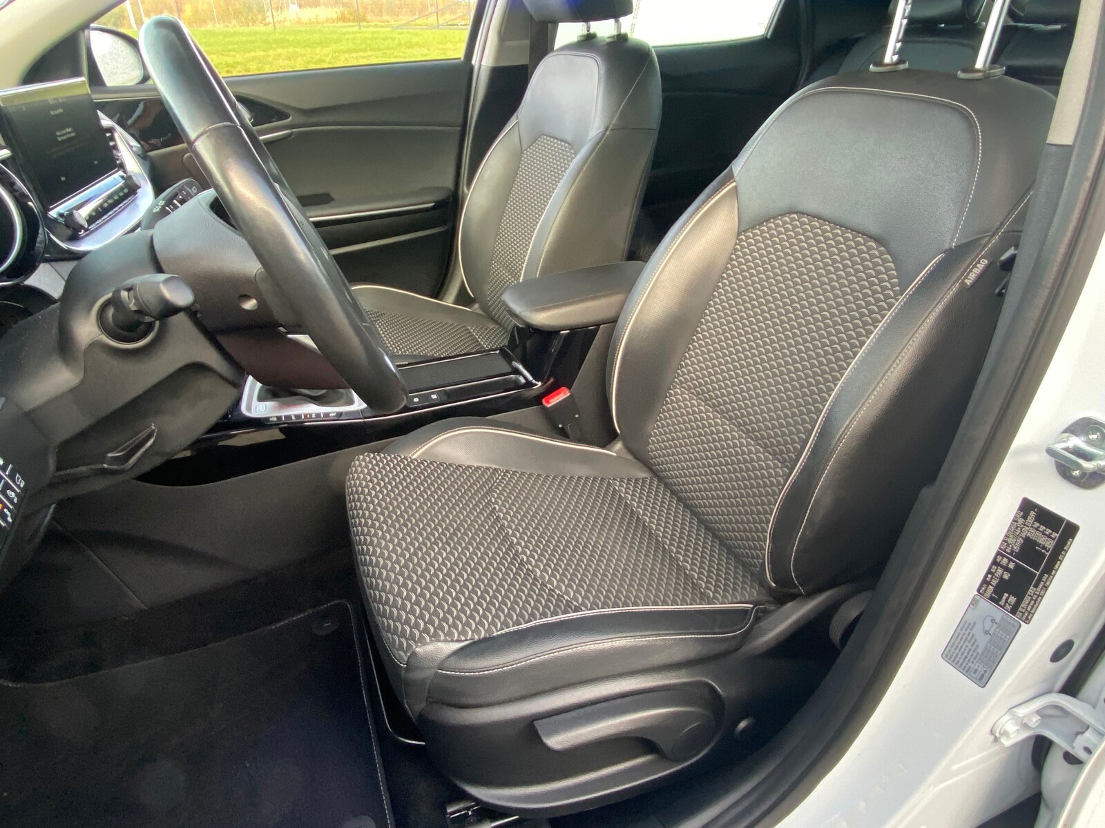 Kia XCeed - zdjęcie 9