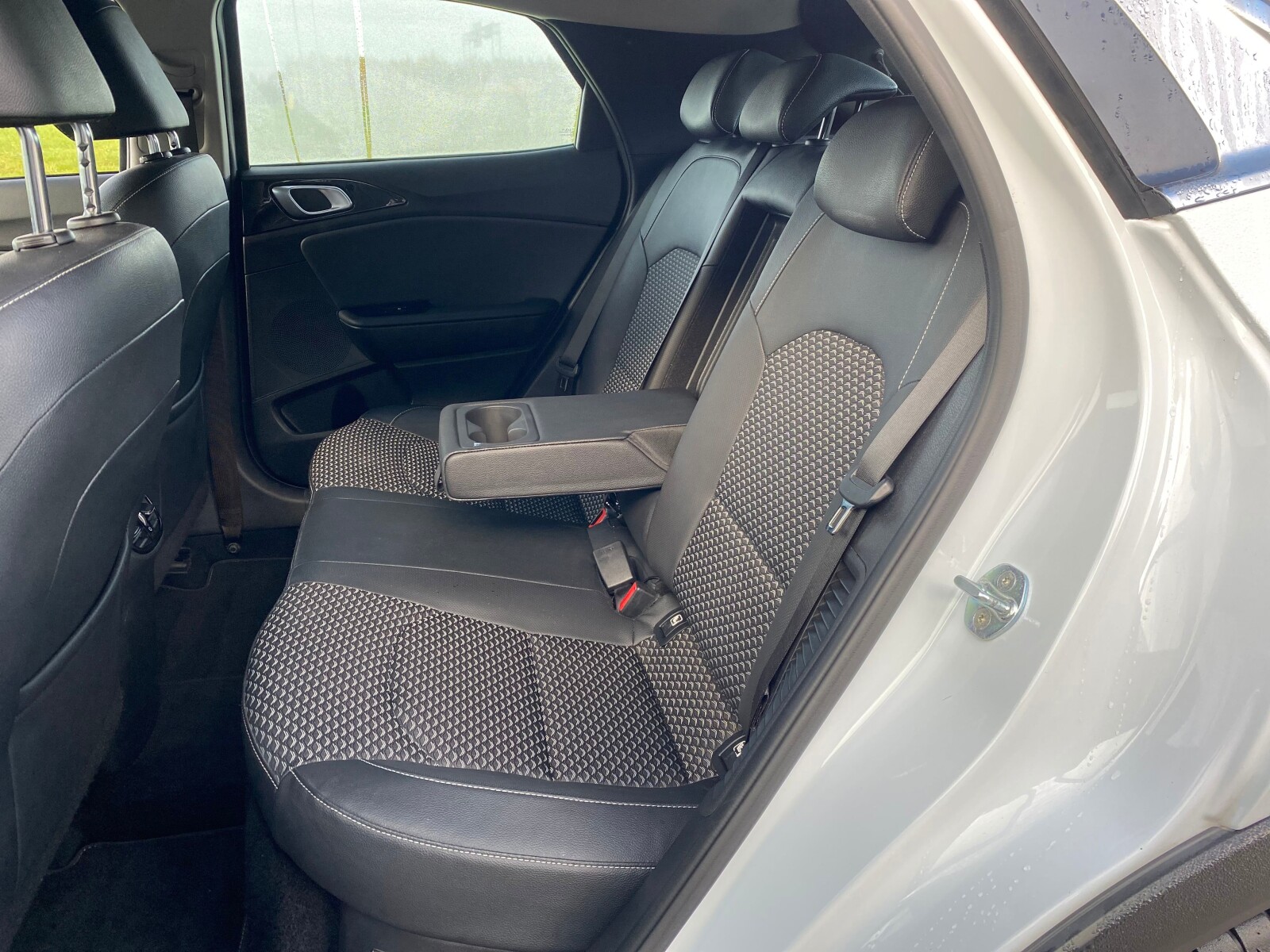 Kia XCeed - zdjęcie 10