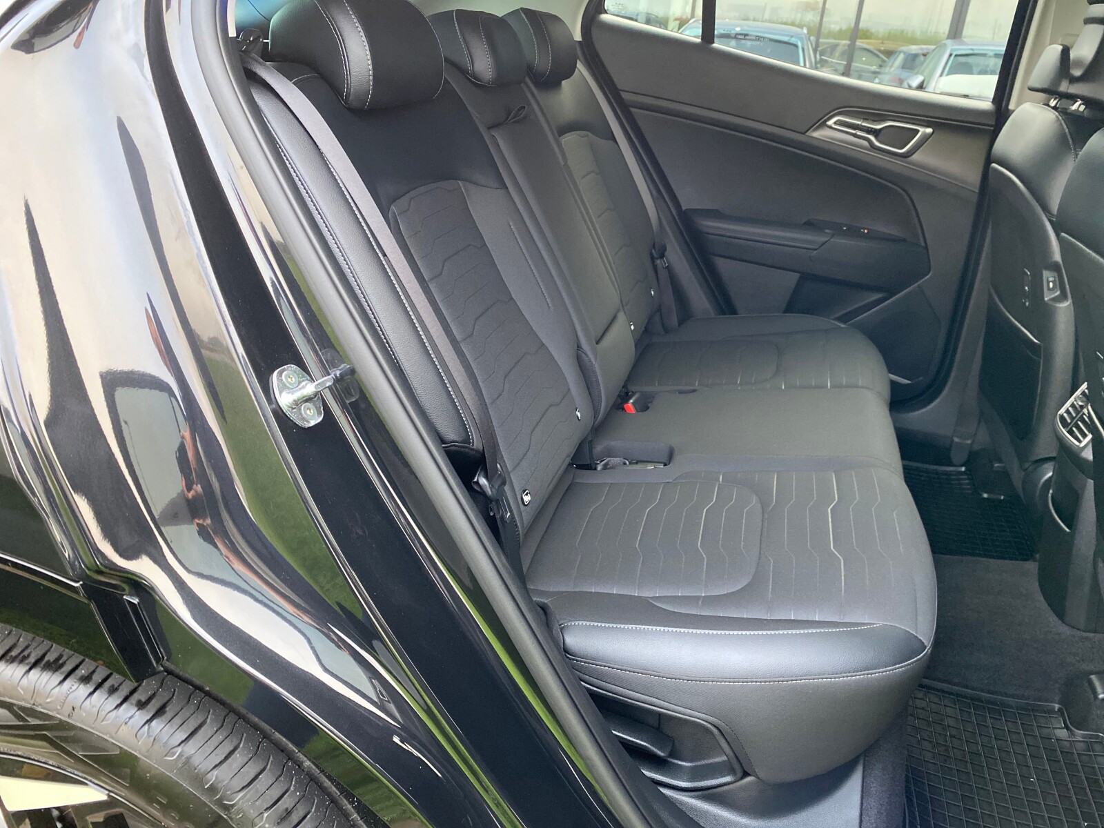 Kia Sportage - zdjęcie 16