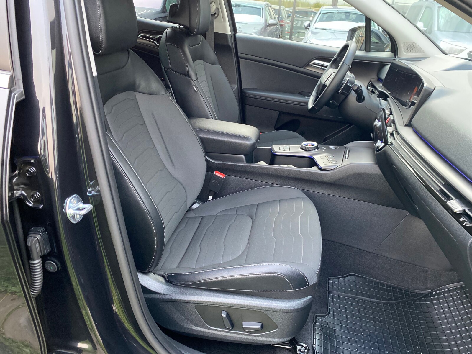 Kia Sportage - zdjęcie 17