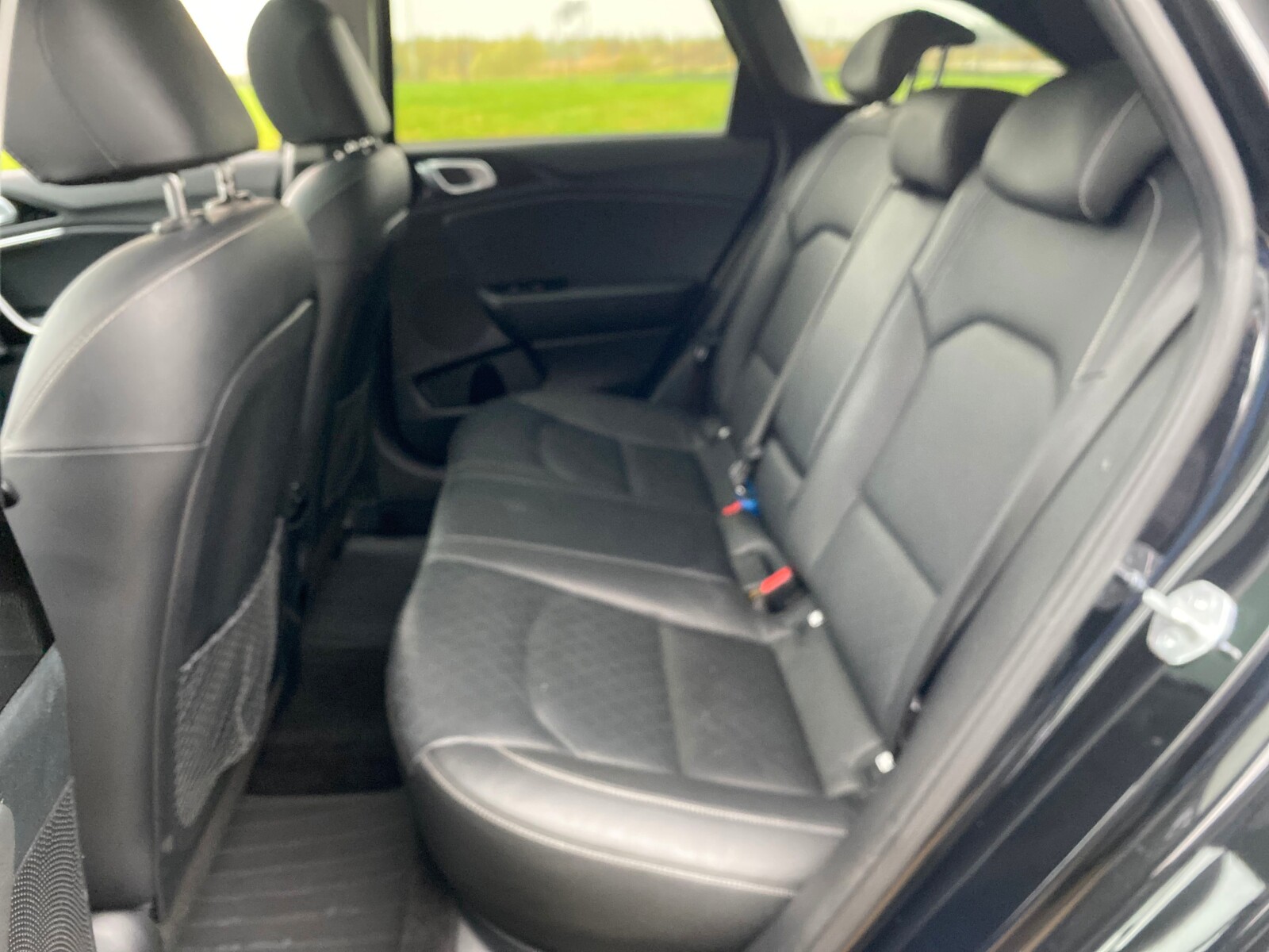 Kia Ceed - zdjęcie 11