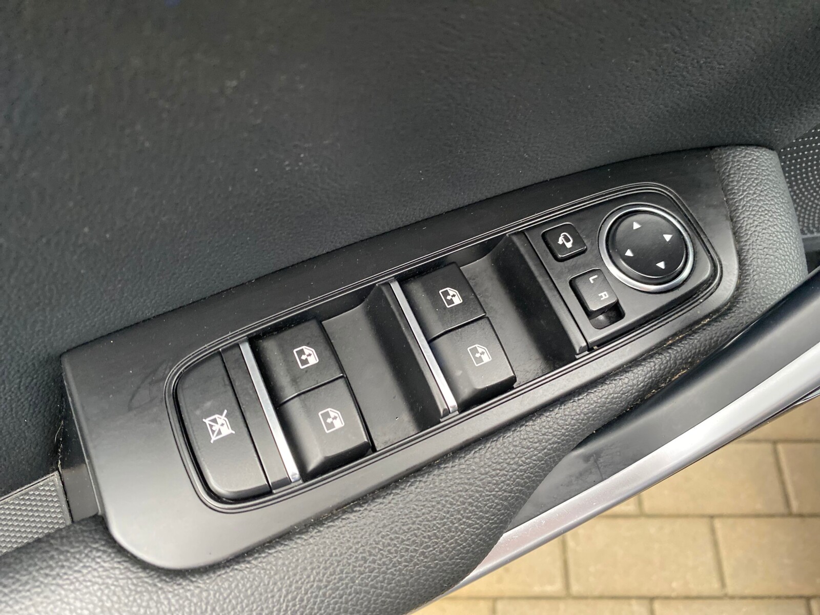 Kia Ceed - zdjęcie 20