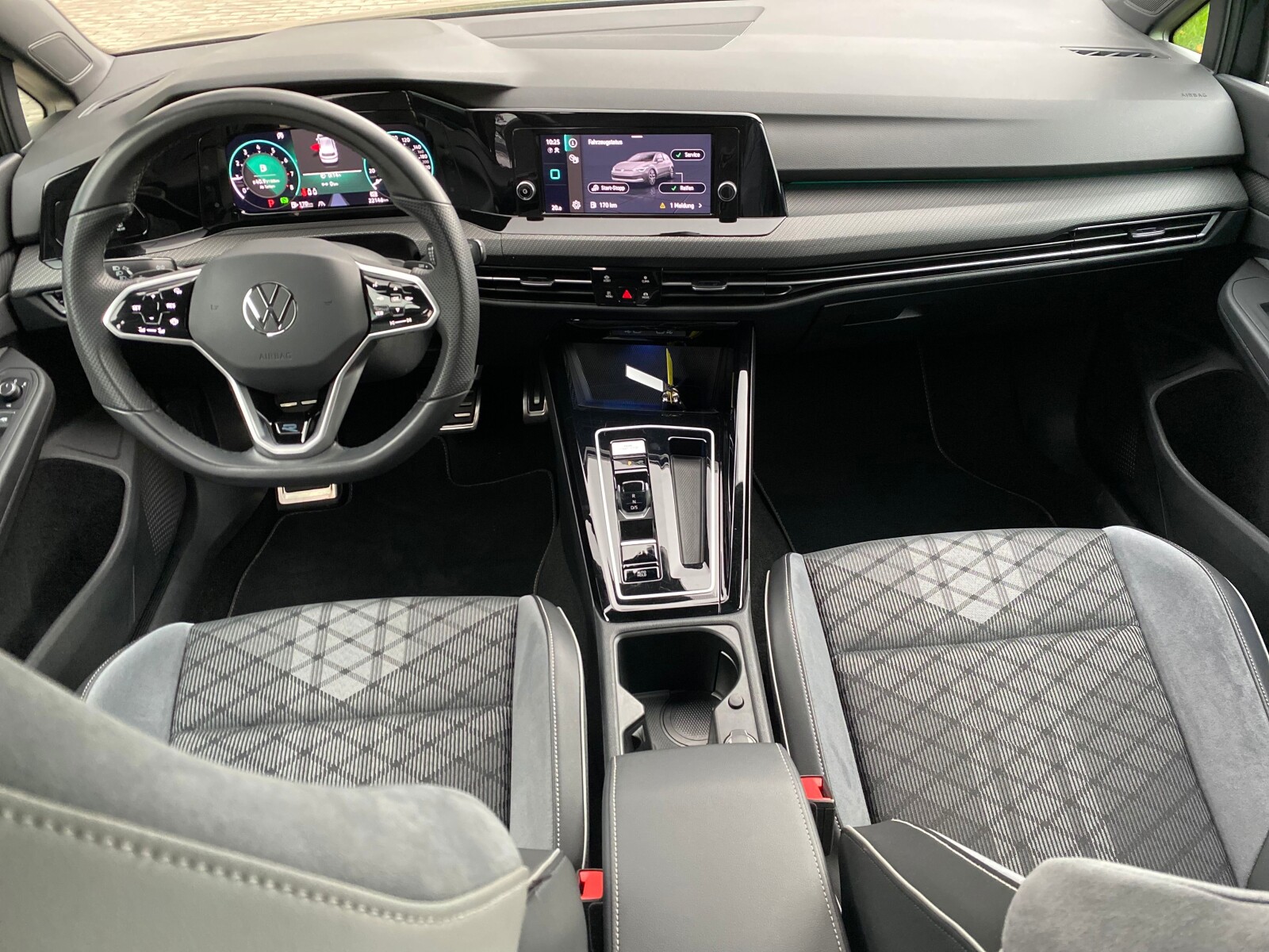 Volkswagen Golf - zdjęcie 14