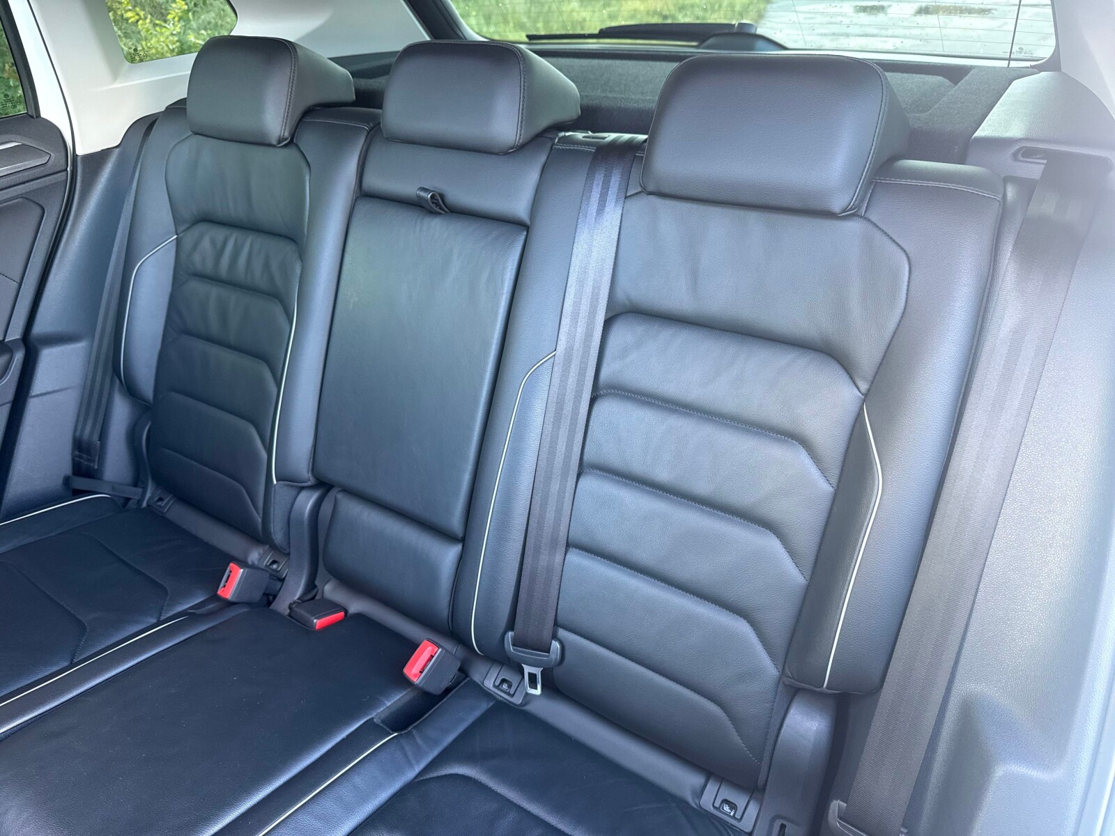 Volkswagen Tiguan - zdjęcie 33