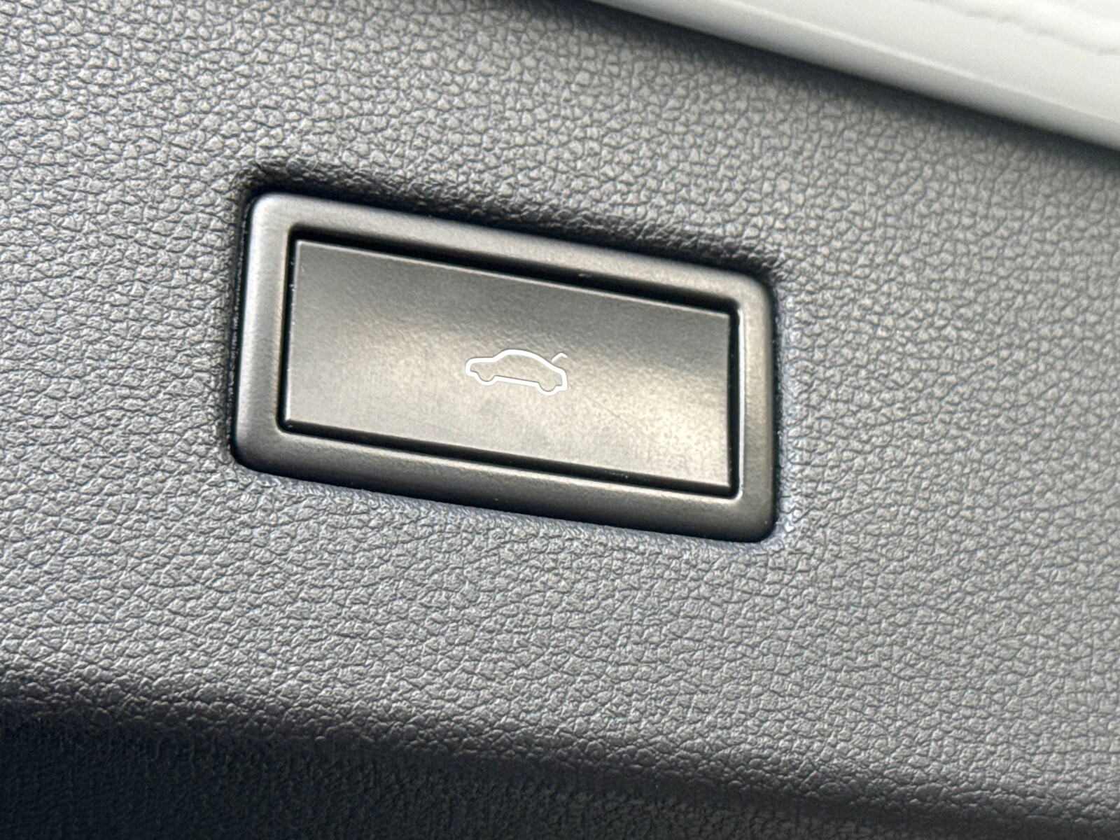 Volkswagen Tiguan - zdjęcie 36