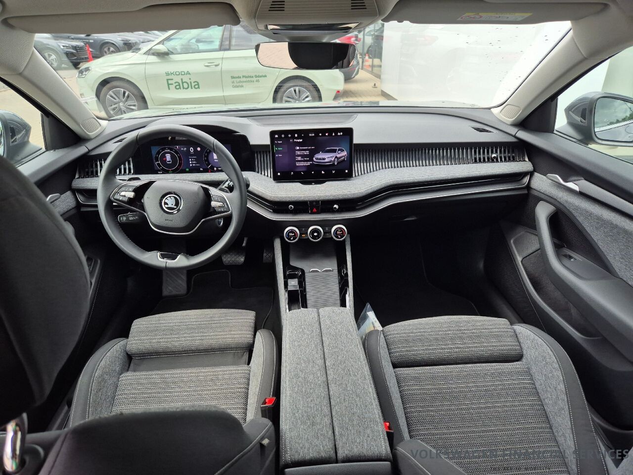 Škoda Superb Combi - zdjęcie 7