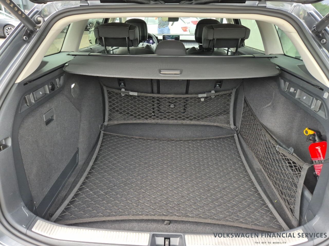 Škoda Superb Combi - zdjęcie 9