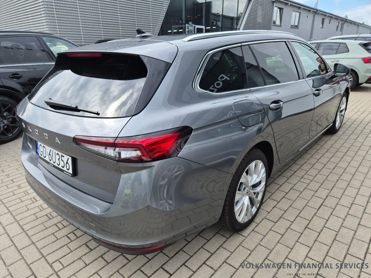 Škoda Superb Combi - zdjęcie 3
